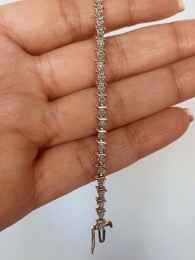 10K Gold Tennis Bracelet with .50.Carats Diamond